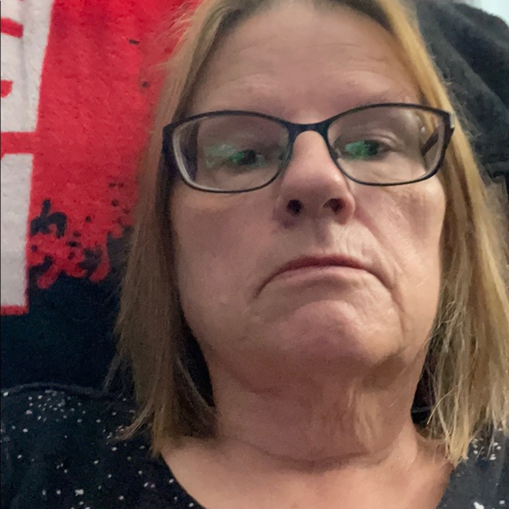 Meet your Posher, Myra